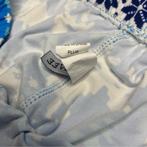 Eevee Plus Size Women’s Leggings Blue Winter Snowflake Moose PRELOVED - Picture 6 of 7